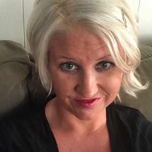 Meet your Posher, Tera